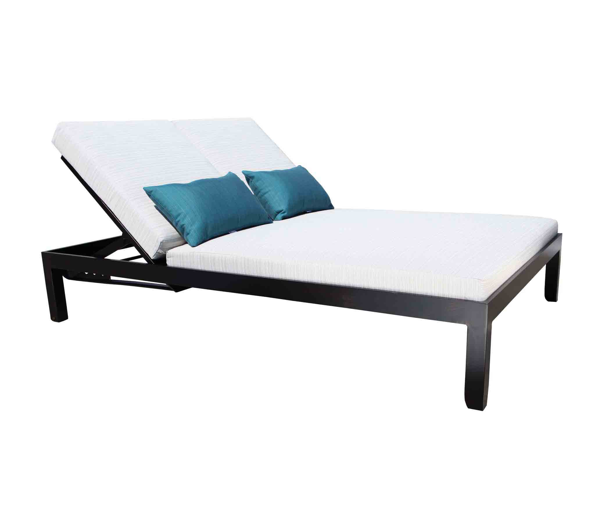 Apex Outdoor Daybed
